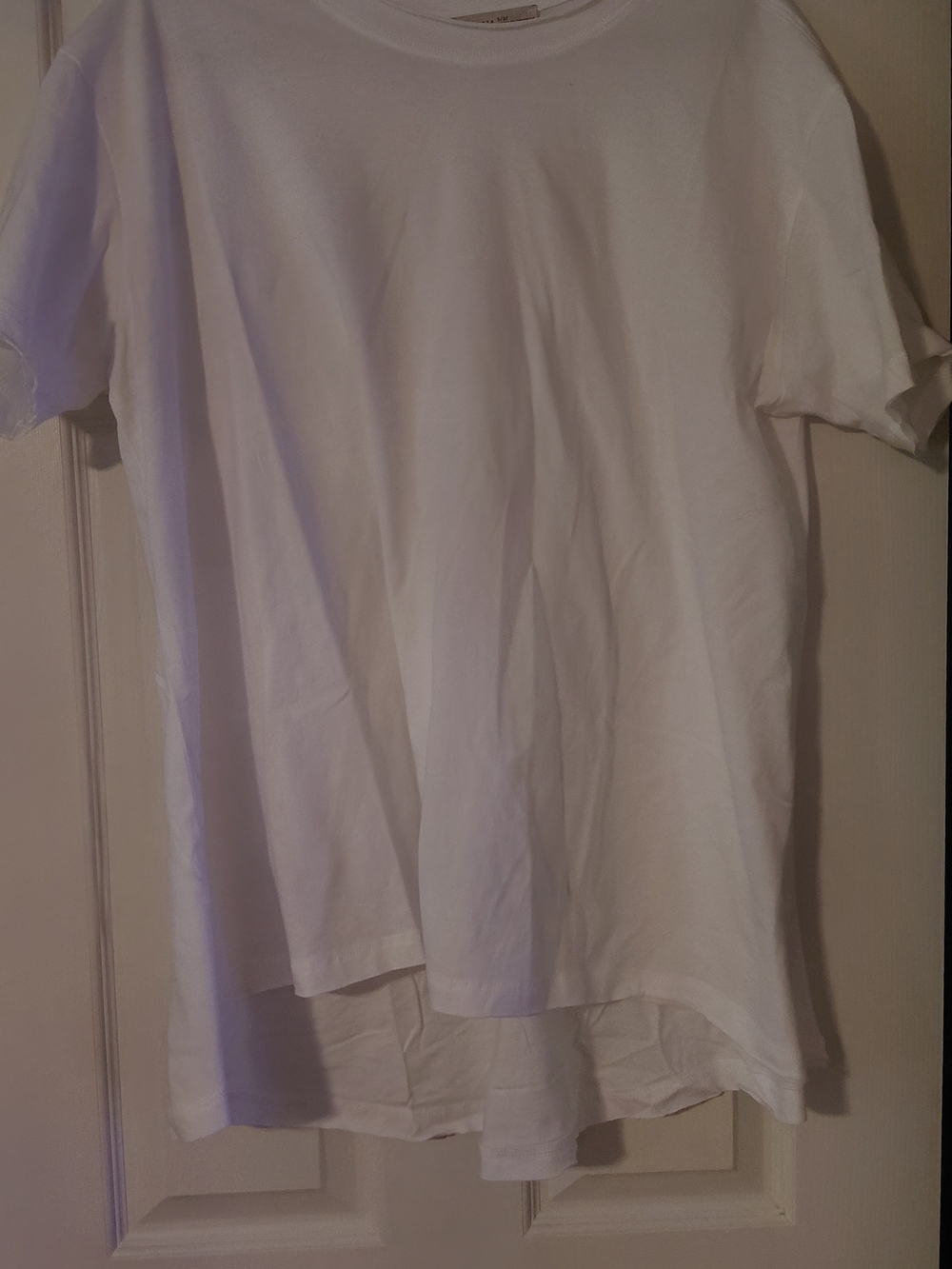 Classic Women's White Crew Neck T-Shirt Hi-Lo